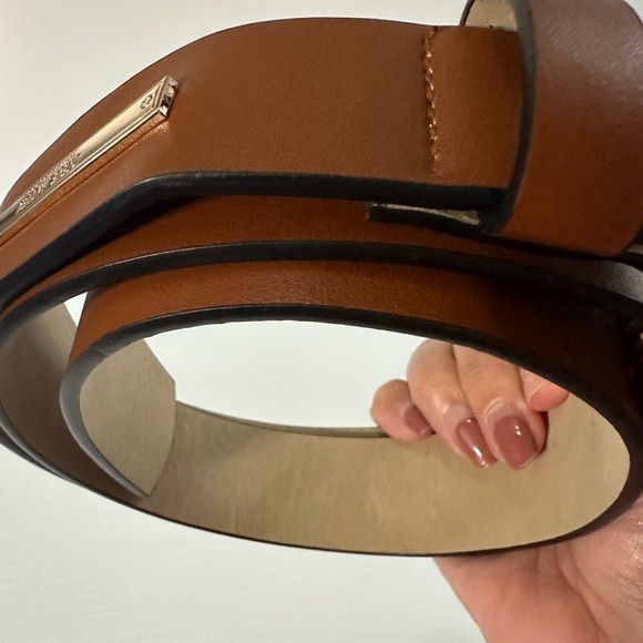 Ladies belt with ratan bukle by Steve Madden - Picture 4 of 7